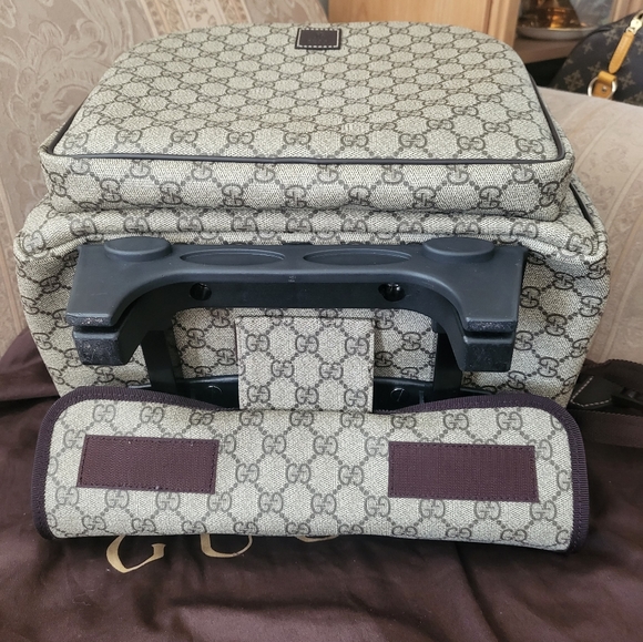 (SOLD)Authentic Gucci backpack/trolley carry on bag - Picture 11 of 16
